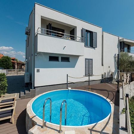 Malo Ferienvilla Privlaka, Pool, Boje, Wi-Fi, Wallbox Привлака Екстериор снимка