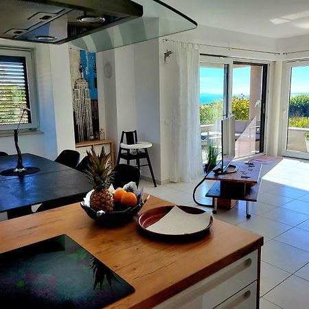 Malo Ferienvilla Privlaka, Pool, Boje, Wi-Fi, Wallbox Привлака Екстериор снимка
