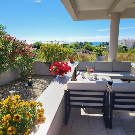 Malo Ferienvilla Privlaka, Pool, Boje, Wi-Fi, Wallbox Привлака Екстериор снимка