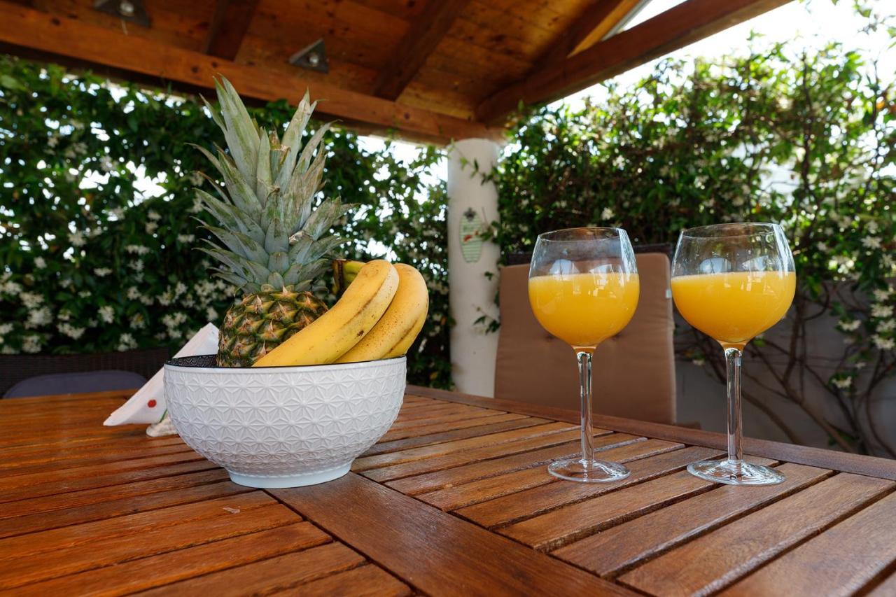 Malo Ferienvilla Privlaka, Pool, Boje, Wi-Fi, Wallbox Привлака Екстериор снимка